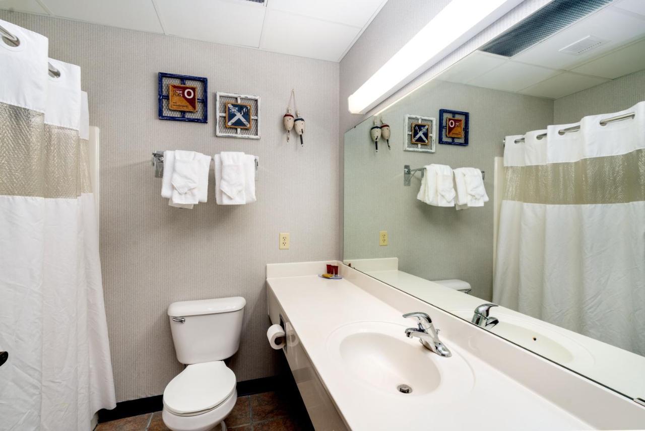 The Suites Hotel At Waterfront Plaza Duluth Esterno foto