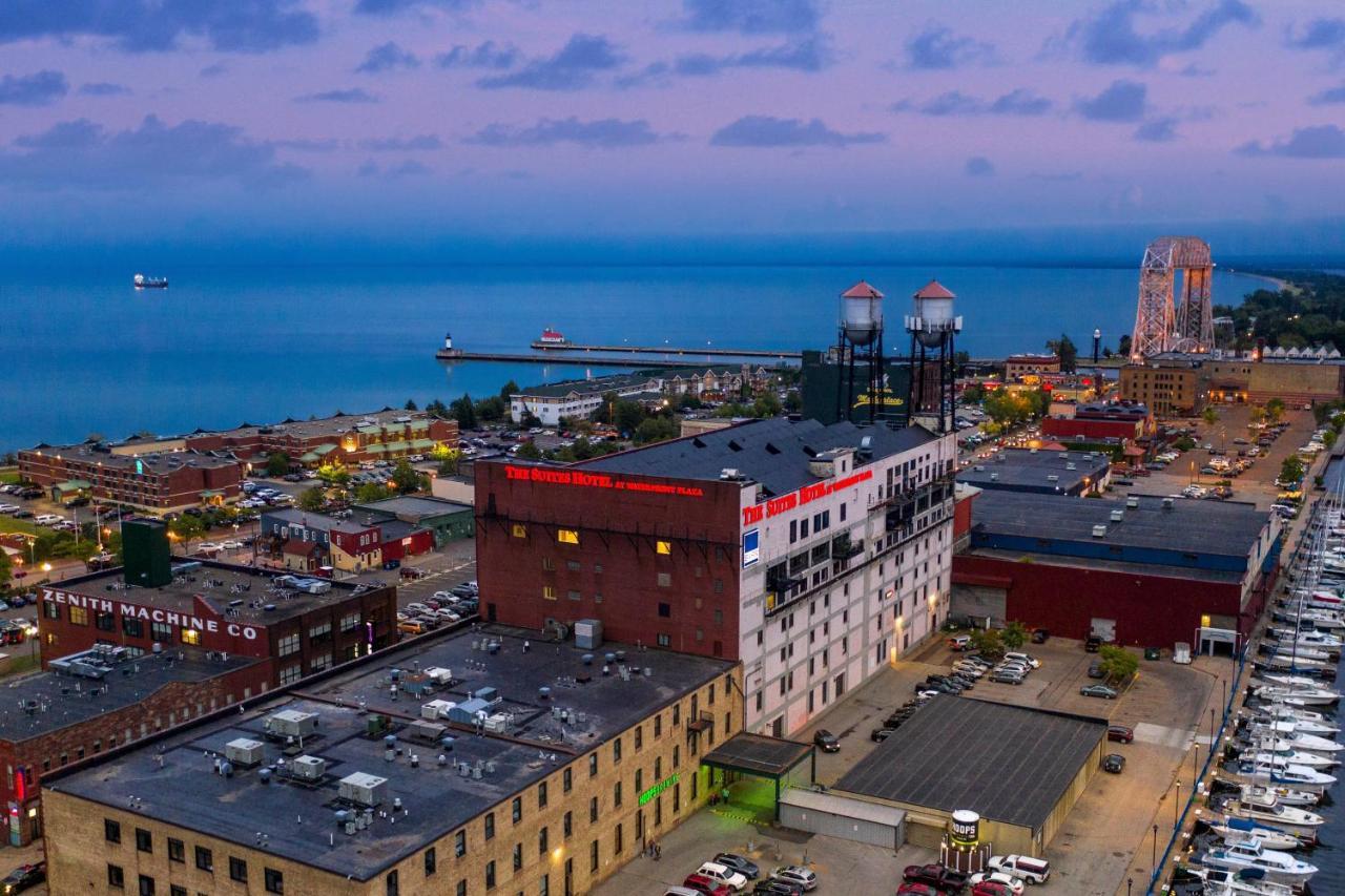 The Suites Hotel At Waterfront Plaza Duluth Esterno foto