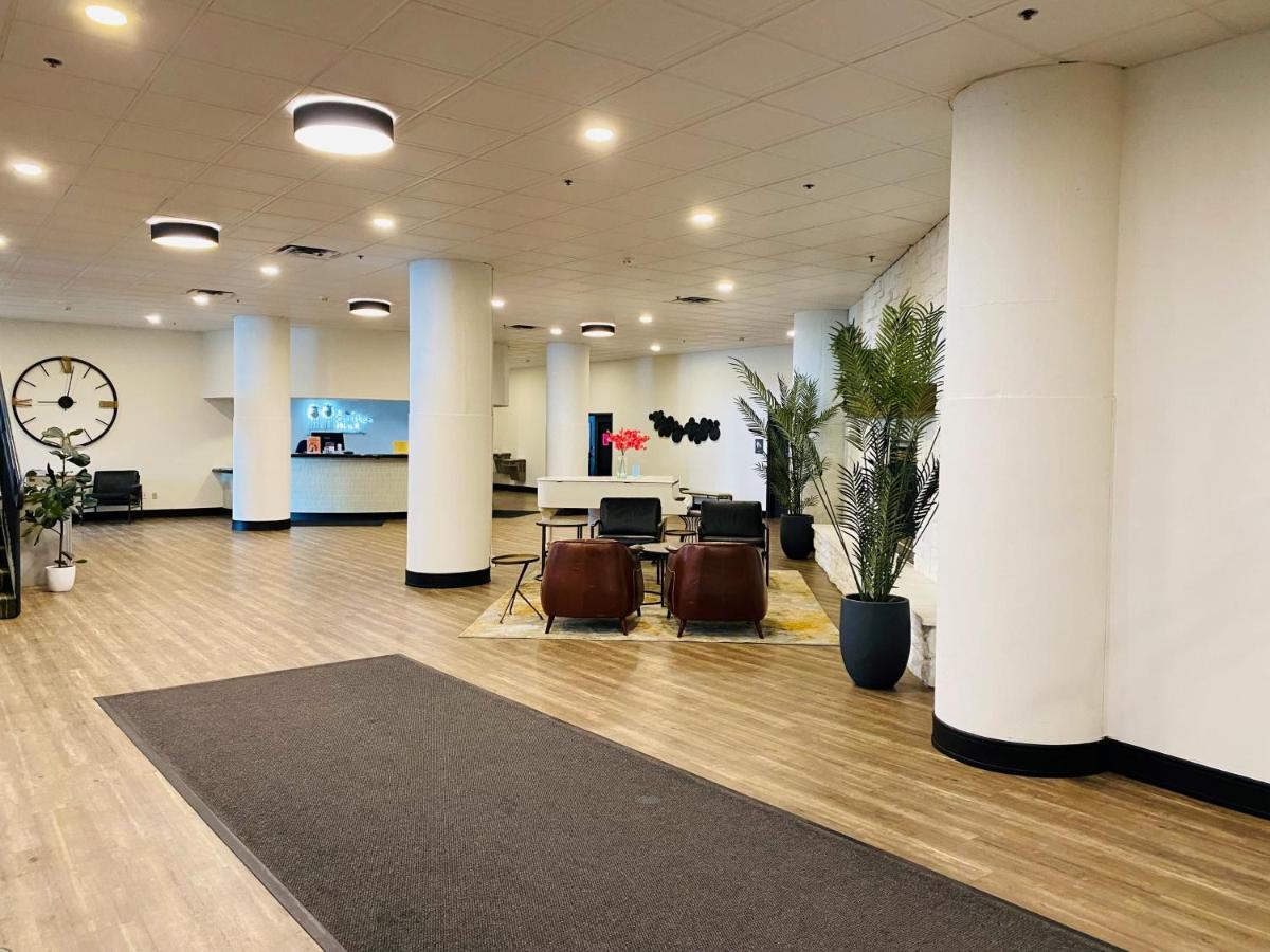 The Suites Hotel At Waterfront Plaza Duluth Esterno foto