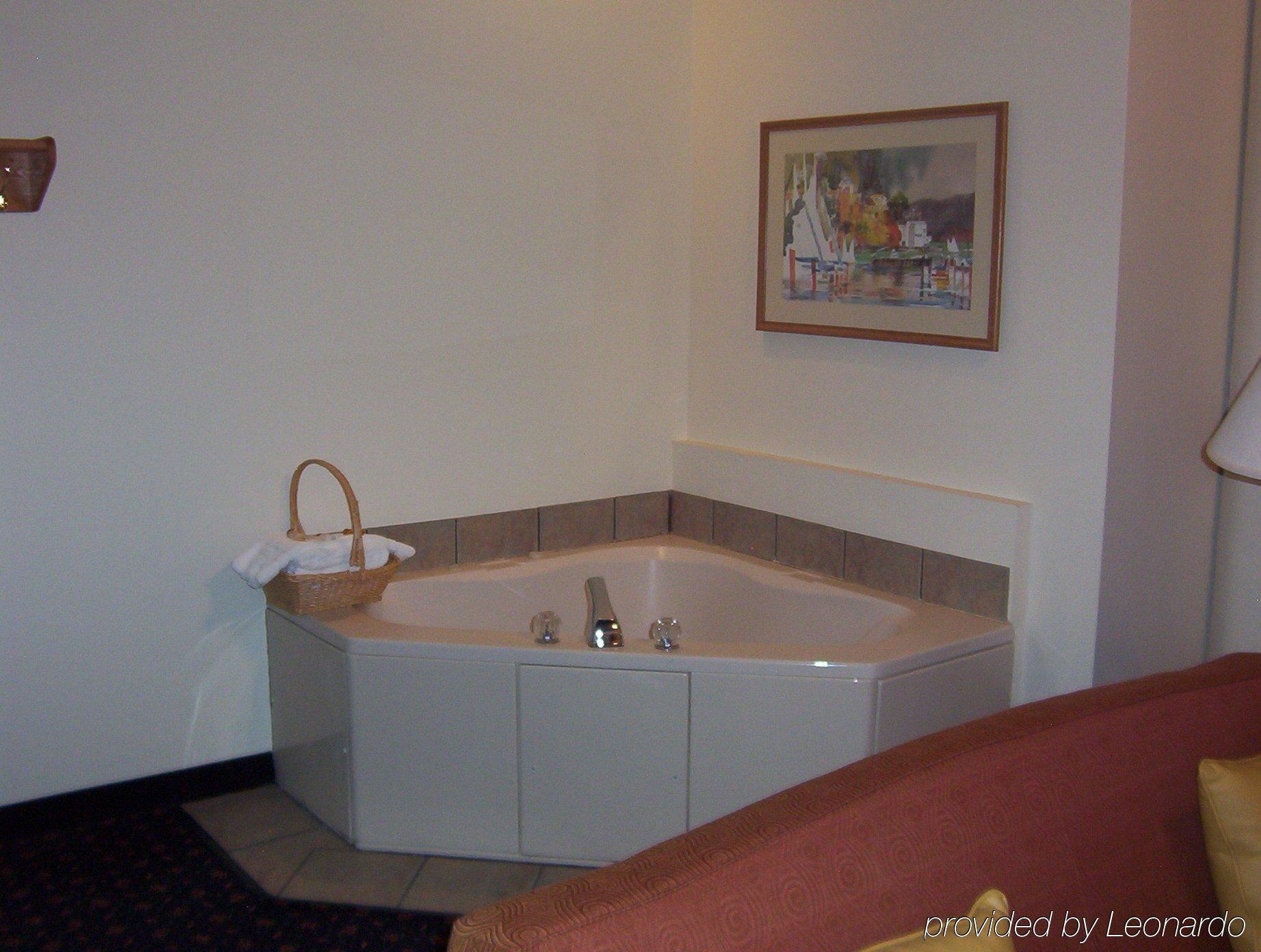 The Suites Hotel At Waterfront Plaza Duluth Camera foto