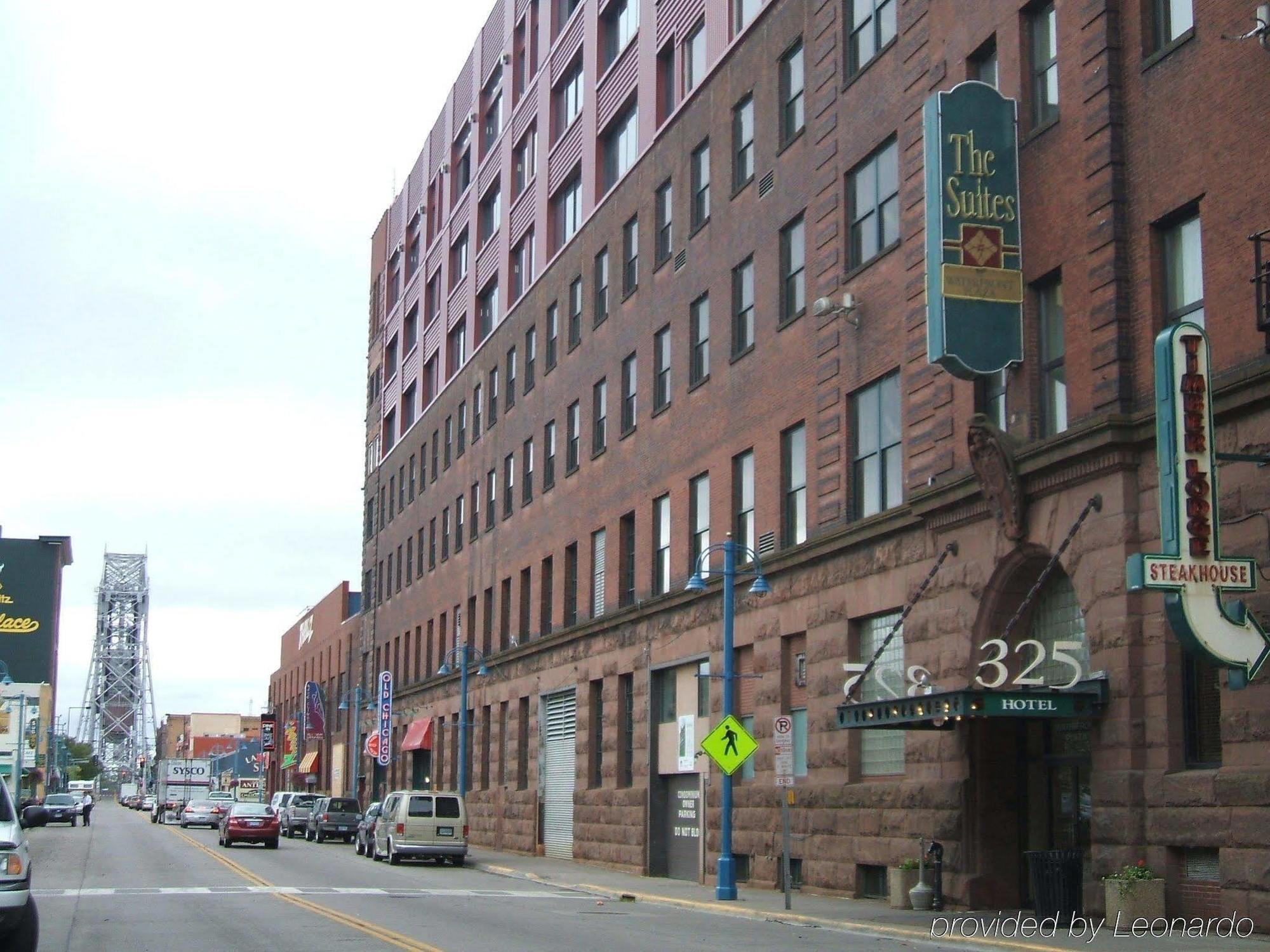 The Suites Hotel At Waterfront Plaza Duluth Esterno foto