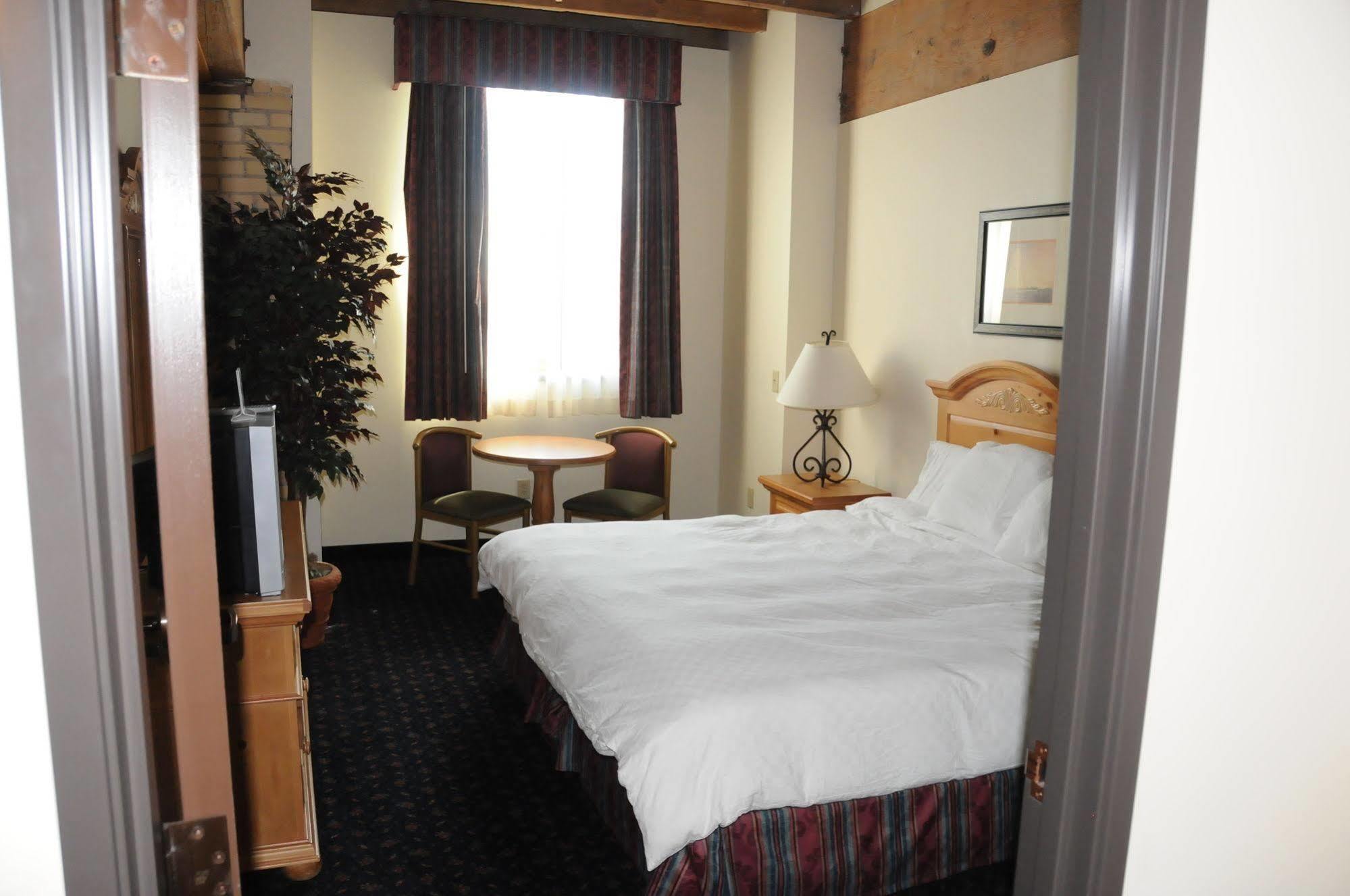 The Suites Hotel At Waterfront Plaza Duluth Esterno foto